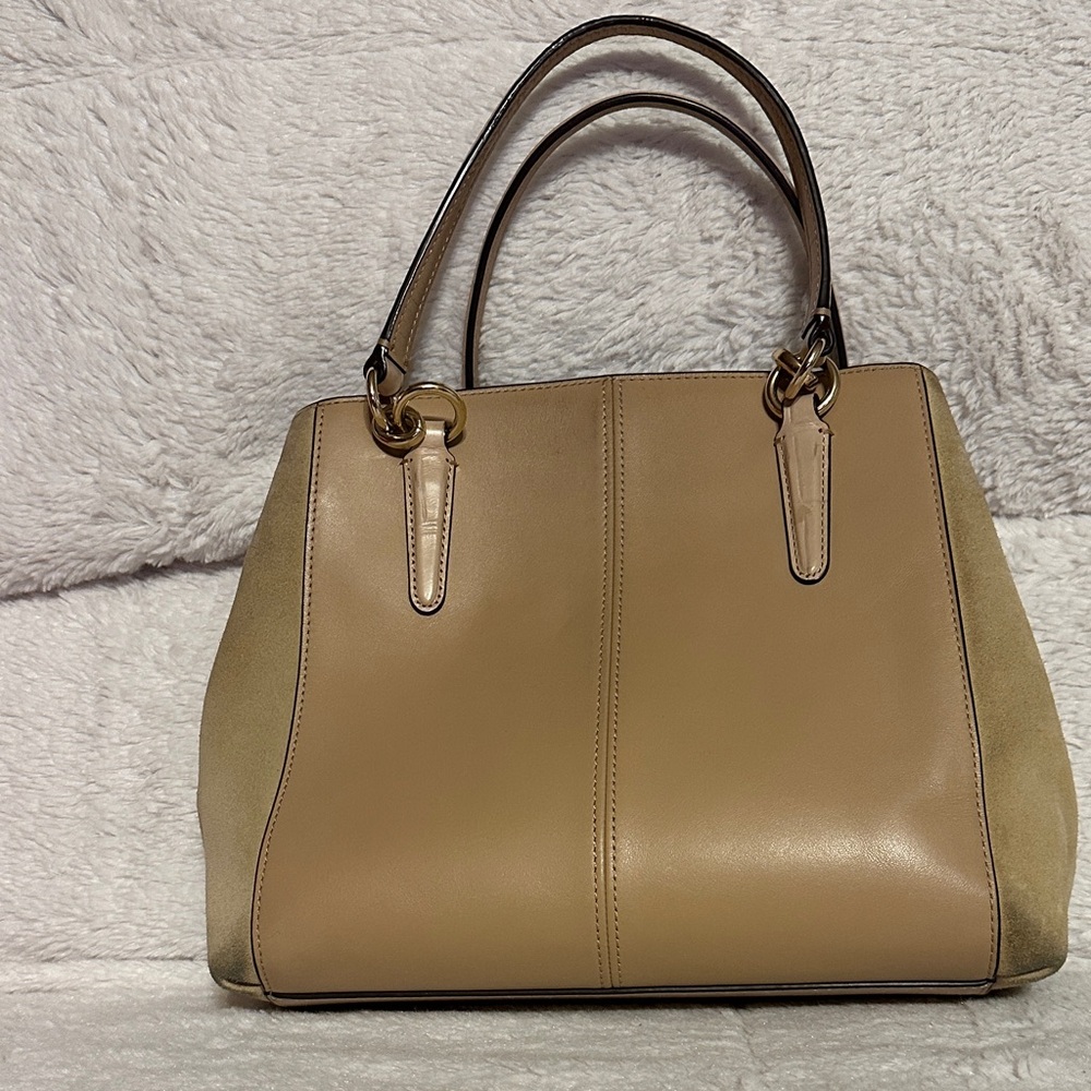 Vintage Coach Beige Leather and Suede Shoulder Bag - Picture 3 of 14
